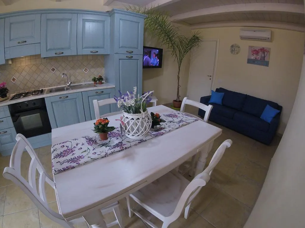 Luigi Apartments&Rooms 普拉 3*,